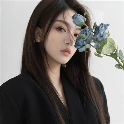 DC超级英雄美少女:星际游戏